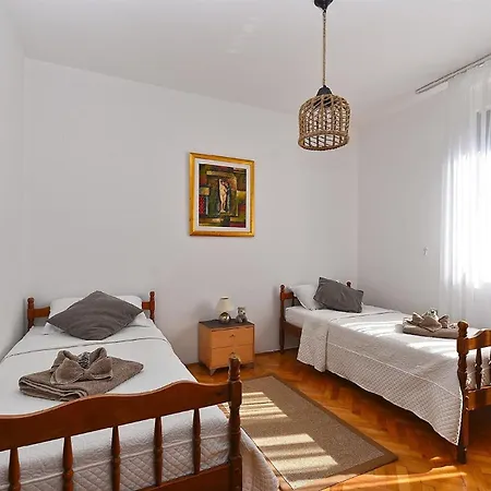 Fuer 7 Personen Ca 100 Qm In Fazana, Istrien Istrische Riviera Apartment *