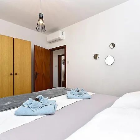 Fuer 7 Personen Ca 100 Qm In Fazana, Istrien Istrische Riviera *