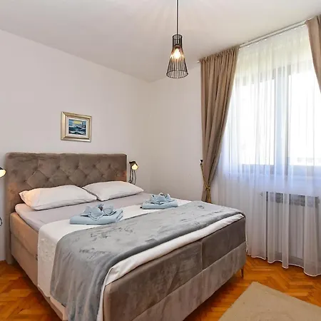 Apartment Fuer 7 Personen Ca 100 Qm In Fazana, Istrien Istrische Riviera