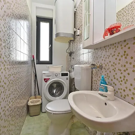 Fuer 7 Personen Ca 100 Qm In Fazana, Istrien Istrische Riviera Apartment Fazana