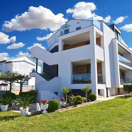 Fuer 7 Personen Ca 100 Qm In Fazana, Istrien Istrische Riviera Apartment Fazana
