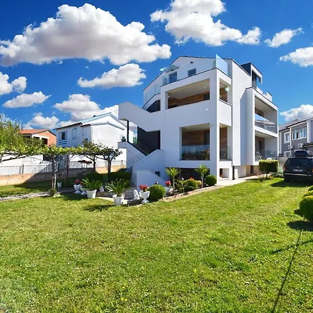 Fuer 7 Personen Ca 100 Qm In Fazana, Istrien Istrische Riviera * Fazana